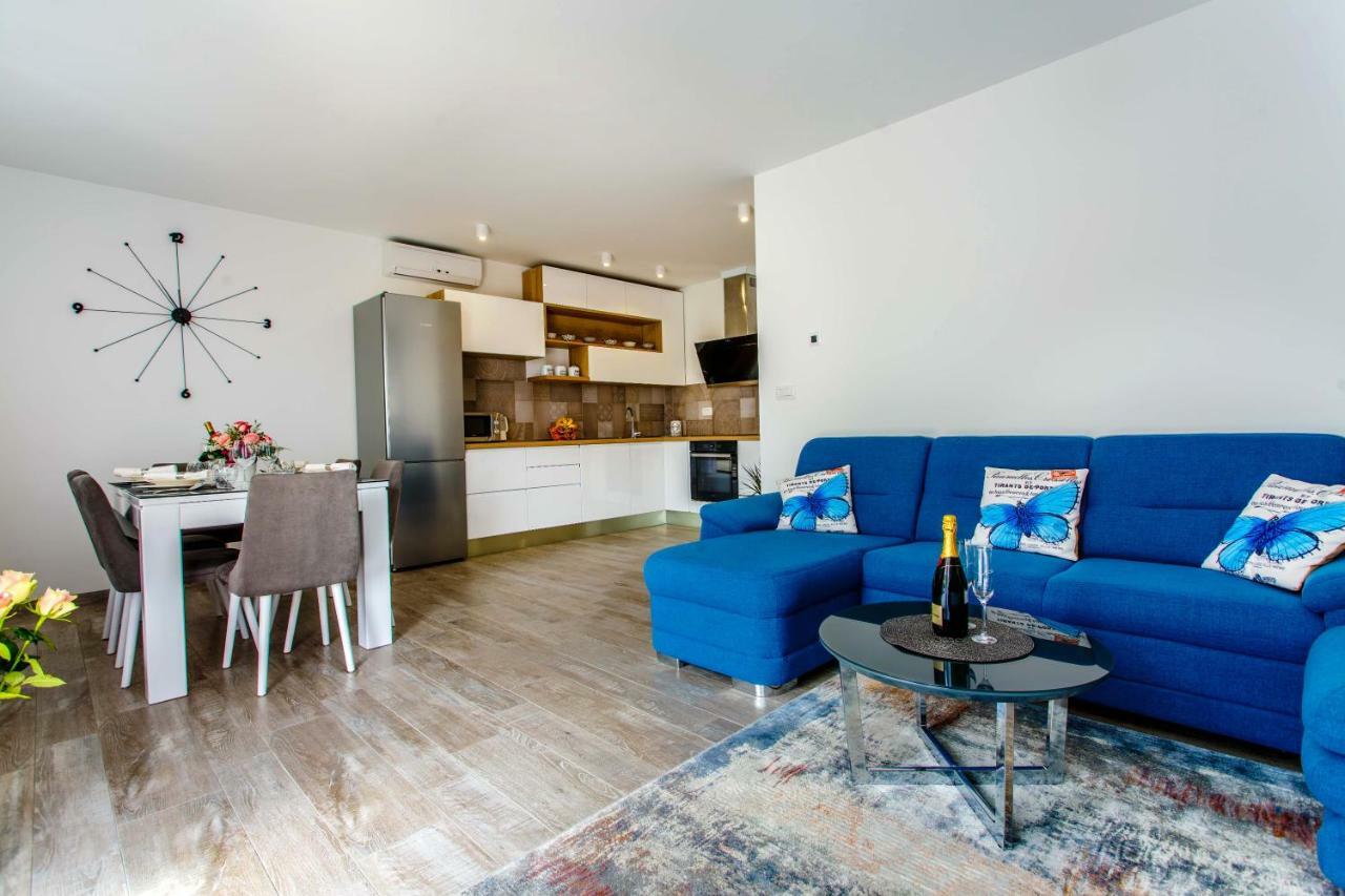 Apartment Ferias Trogir Exterior photo